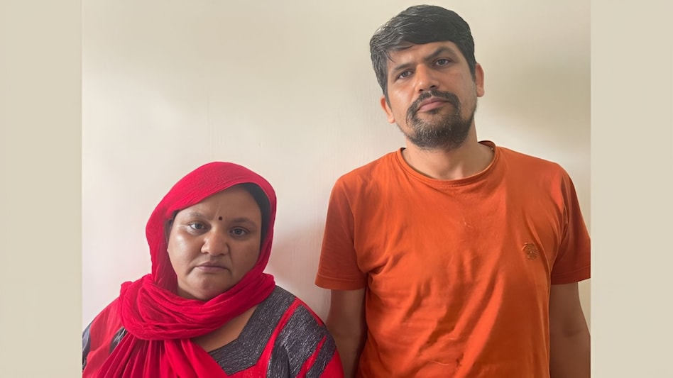 बॉयफ्रेंड के साथ मिलकर सहेली के टुकड़े-टुकड़े किए, सिर और धड़ 250 किलोमीटर दूर फेंके, लिव-इन में रहने को करती थी मना बॉयफ्रेंड के साथ मिलकर सहेली के टुकड़े-टुकड़े किए, सिर और धड़ 250 किलोमीटर दूर फेंके, लिव-इन में रहने को करती थी मना