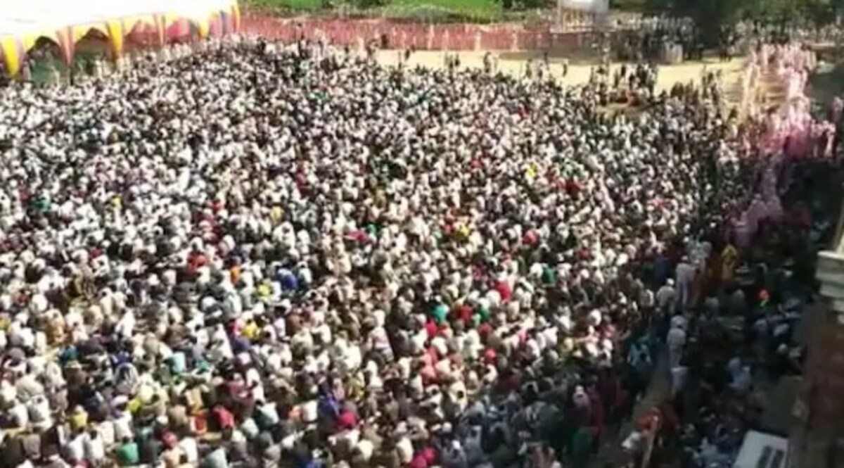 कोरोना काल में भी बाबा ने की थी ये वाली कारस्तानी, 50 हजार लोग कर लिए थे इकट्ठा, देखें वीडियो CrimeTak