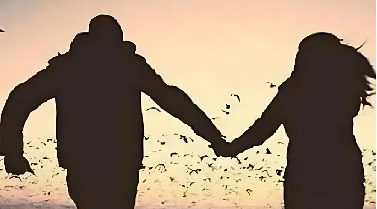 पतियों को छोड़कर 11 महिलाएं, प्रेमियों के संग हुईं फरार, पीएम आवास का पैसा आया था खाते में, अब घरवालों से होगी रिकवरी CrimeTak