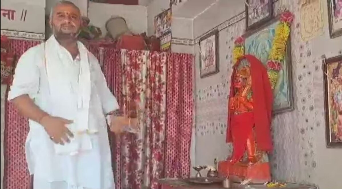 ससुर के सामने पत्नी को जिंदा जलाकर उतारा था मौत के घाट, कोर्ट ने सुनाई सजा, जीवन भर कैद में रहेगा पति दामाद को सजा मिलने के बाद पूजा करते सुसर