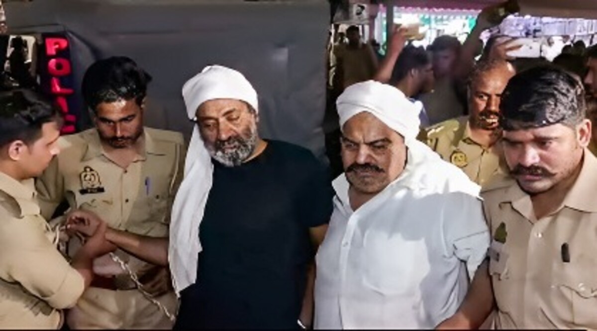 Atiq and Ashraf Murder Case में यूपी पुलिस को Clean Chit, आयोग ने मर्डर का मकसद भी वही बताया जिसका खुलासा पुलिस ने किया था CrimeTak