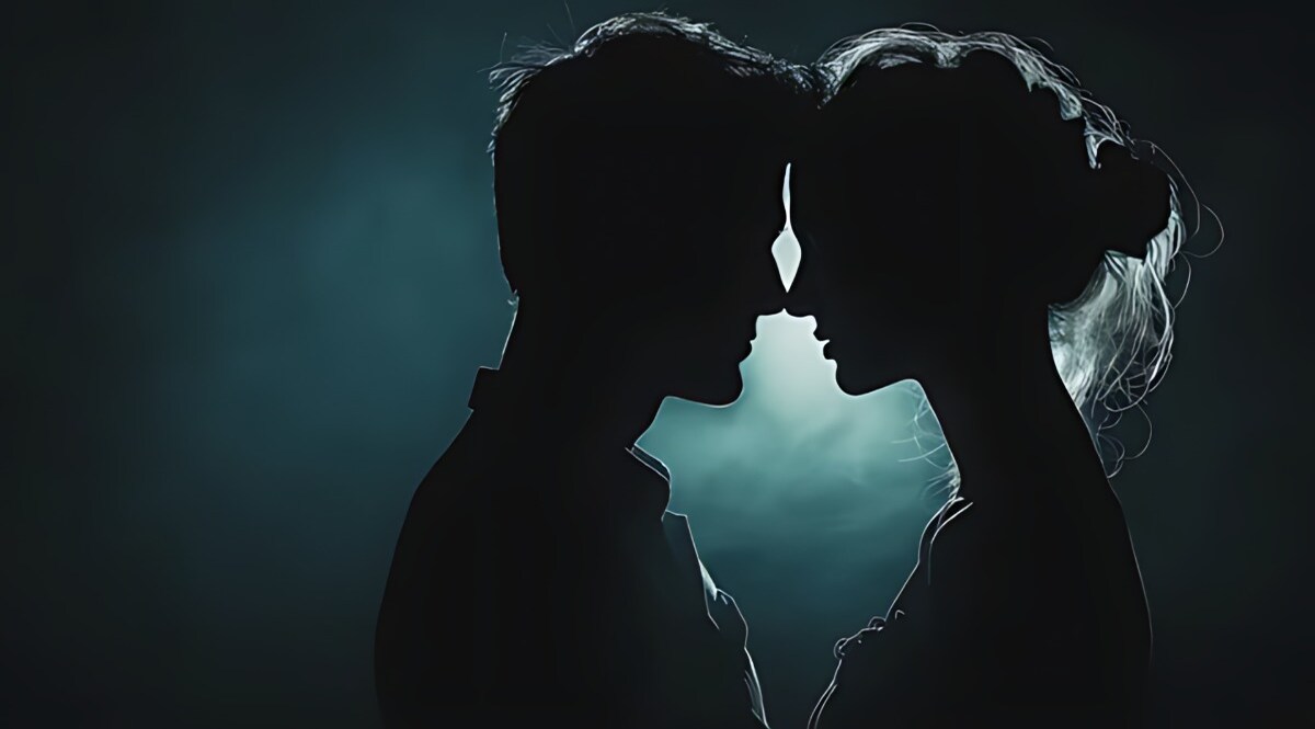 सोसाइटी में इश्क, फ्लैट में मुलाकात और मोबाइल में 'बेशर्म' वीडियो, प्रेमी की बीवी ने प्रेमिका की 'प्राइवेट' तस्वीरें उजागर कर दी CrimeTak