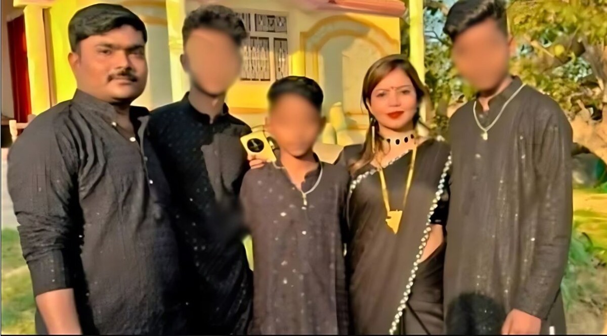 भोजपुरी फिल्मों की अभिनेत्री से इश्क, मंदिर में शादी, वीडियो कॉल पर बात करते हुए शादीशुदा शख्स ने मारी खुद को गोली CrimeTak