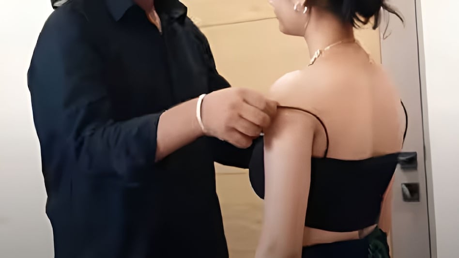 बेटे की चाह में लूट गई महिला की इज्जत, पाखंडी ने किया पूरी मंडली के साथ गैंगरेप, घर से बुलाकर अपने साथ ले गया था बेटे की चाह में लूट गई महिला की इज्जत, पाखंडी ने किया पूरी मंडली के साथ गैंगरेप, घर से बुलाकर अपने साथ ले गया था