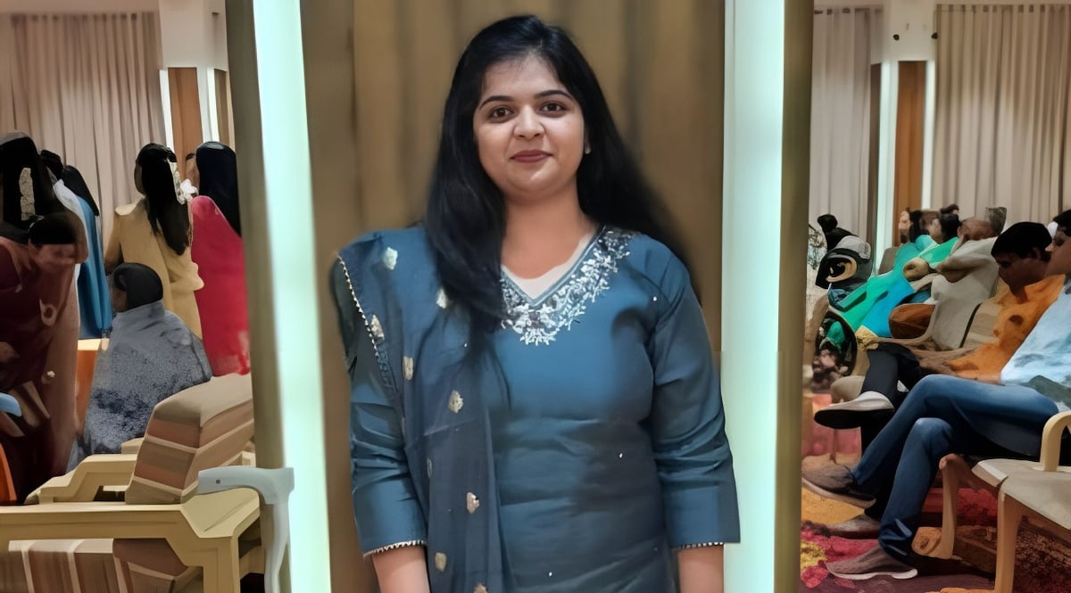 राखी के लिए घर लौट रही थी रक्षिता, बीच में रूककर मांगा पेट्रोल, फिर हाईवे पर खुद को लगा ली आग, वजह जानकर हो जाएंगे हैरान CrimeTak