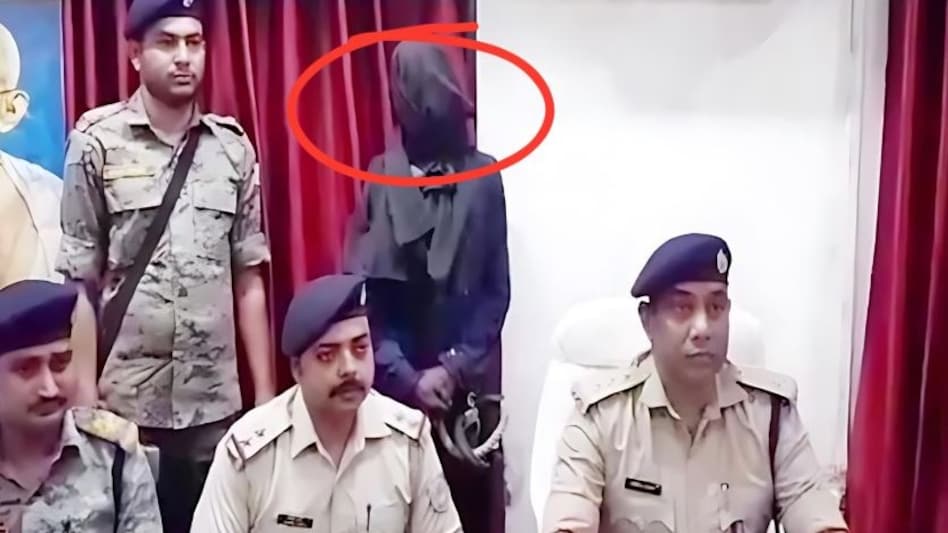 GF के भाई को फंसाने के लिए सिरफिरे आशिक इरफ़ान ने महिला का सिर काट कर फेंक दिया, इश्क की डरावनी दास्तां GF के भाई को फंसाने के लिए सिरफिरे आशिक इरफ़ान ने महिला का सिर काट कर फेंक दिया, इश्क की डरावनी दास्तां