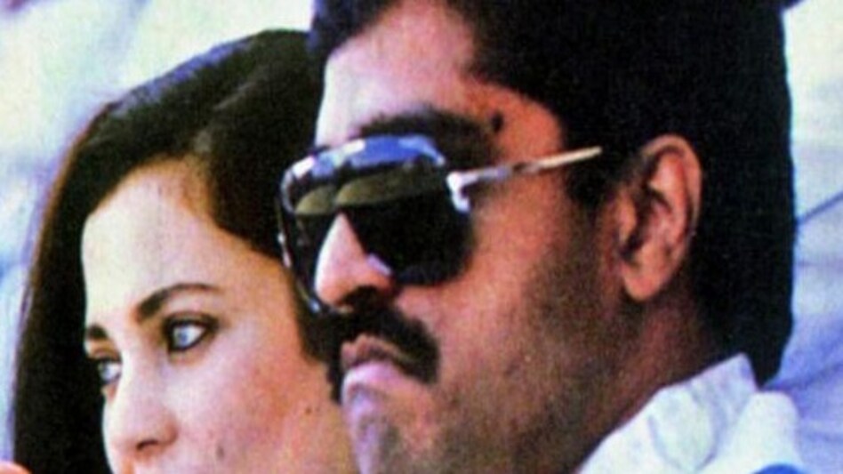 बॉलीवुड की वो हीरोइन, जो गैंगस्टर और डॉन से Love के चक्कर में बर्बाद हुईं, आख़िरी नाम हैरान कर देगा! बॉलीवुड की वो हीरोइन, जो गैंगस्टर और डॉन से Love के चक्कर में बर्बाद हुईं, आख़िरी नाम हैरान कर देगा!