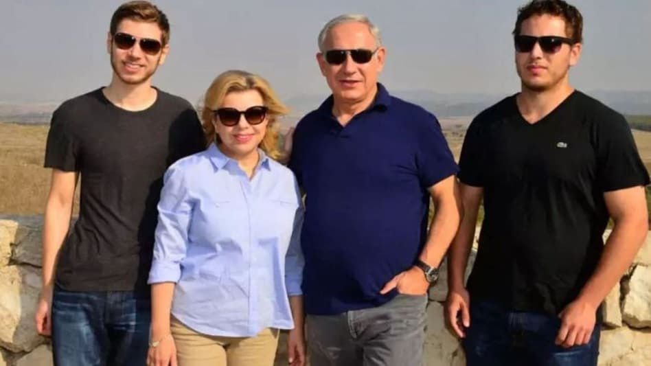 Iran के हमले का ऐसा खौफ, इजरायली PM के बेटे ने लिया बड़ा फैसला, परिवार को सता रहा डर Iran के हमले का ऐसा खौफ, इजरायली PM के बेटे ने लिया बड़ा फैसला, परिवार को सता रहा डर