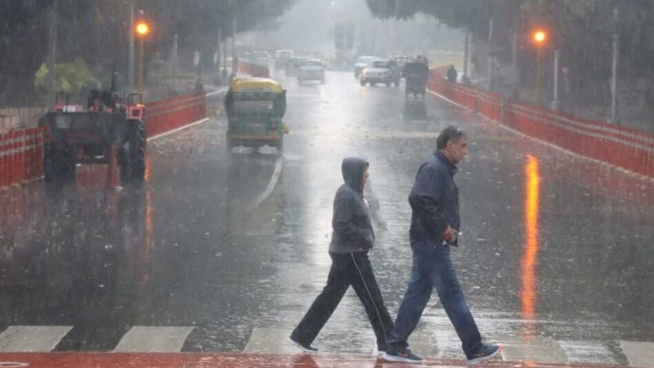 ઘરથી નીકળતા જ વરસાદમાં પલળી જવું, હાથમાંથી પૈસા પડવા,જાણો શુભ કે અશુભ શુકન શાસ્ત્ર