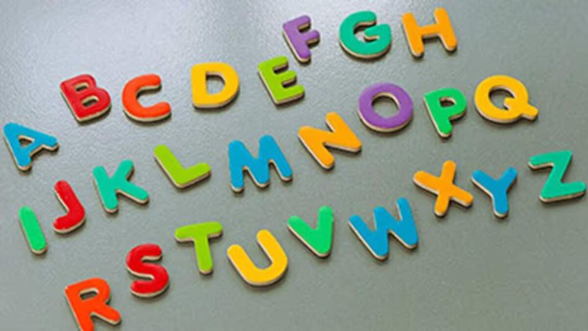 Name Astology: પાર્ટનર માટે ખુબ જ કેરિંગ હોય છે S નામના અક્ષર વાળા લોકો, જાણો તેમને શું ગમે નામ જ્યોતિષ