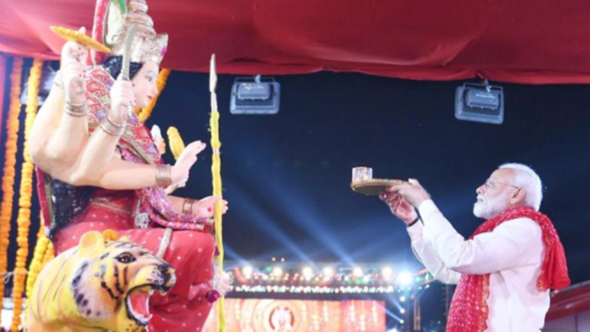 शारदीय नवरात्रि का पहला दिन आज 