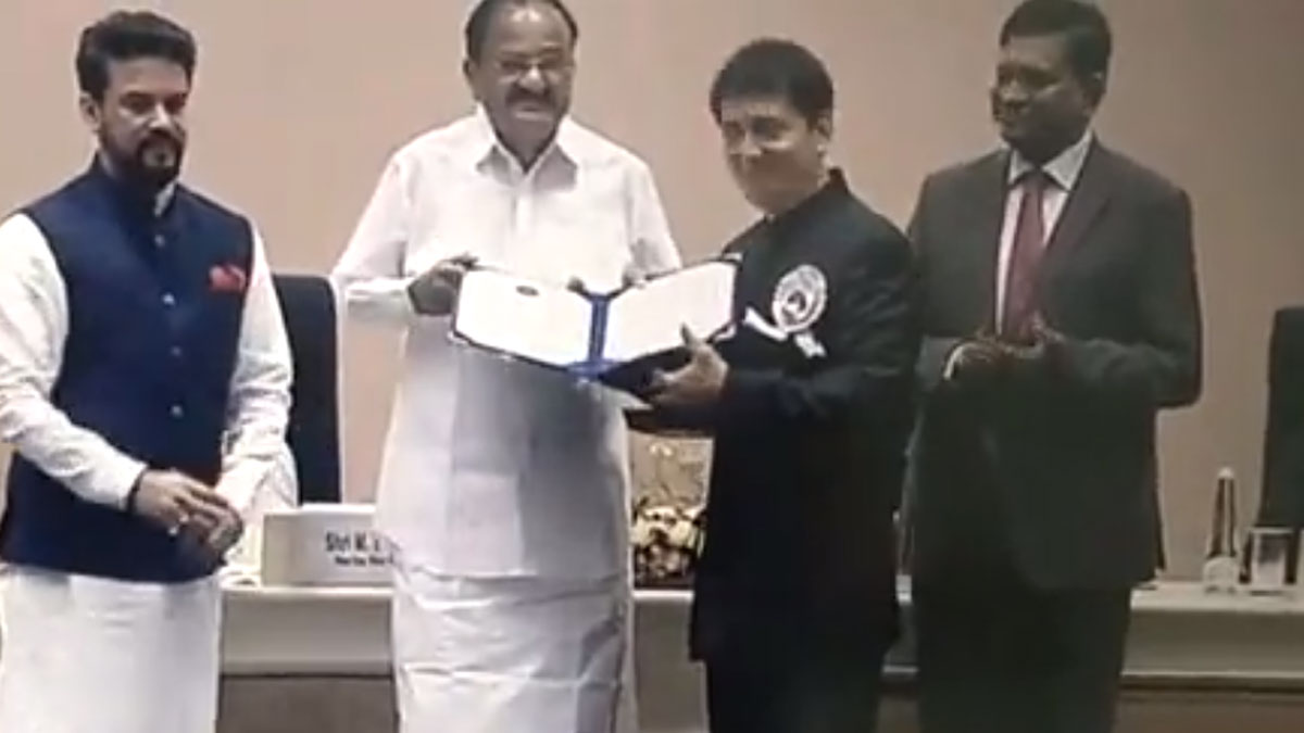 रजनीकांत को दादा साहेब फाल्के तो कंगना और मनोज बाजपेयी को मिला नेशनल अवॉर्ड