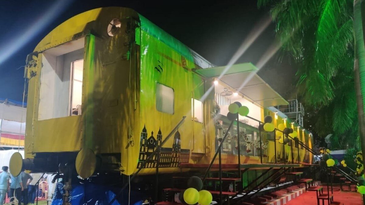 मुंबई को मिला ट्रेन के कोच में बना पहला रेस्टोरेंट