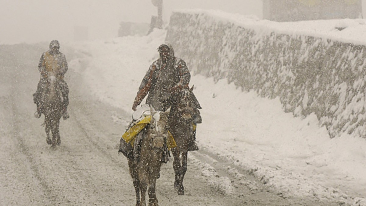 हिमाचल से जम्मू कश्मीर में बर्फबारी का दौर शुरू 