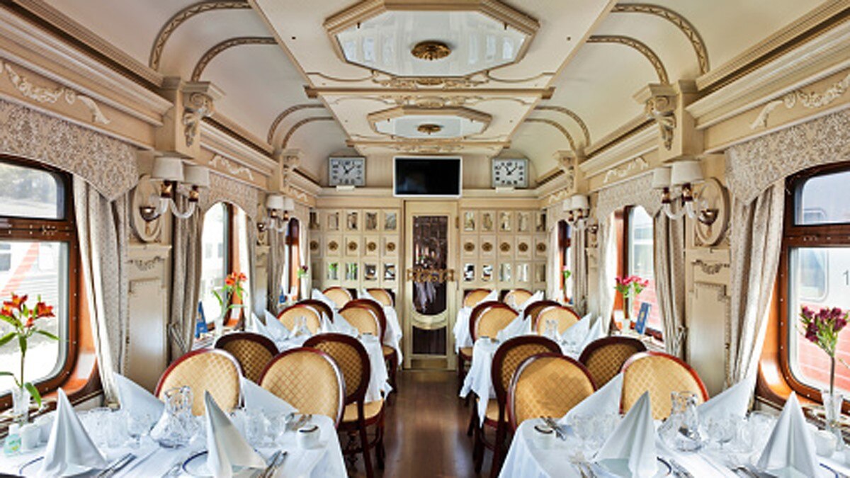 मुंबई को मिला ट्रेन के कोच में बना पहला रेस्टोरेंट