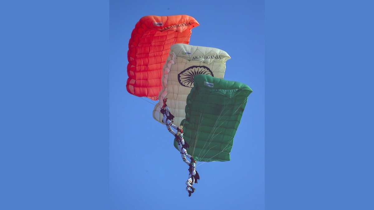 फुल ड्रेस रिहर्सल में भारतीय वायुसेना ने दिखाई हवाई ताकत