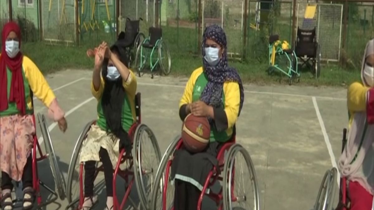 महिलाओं ने भी लिया हिस्सा