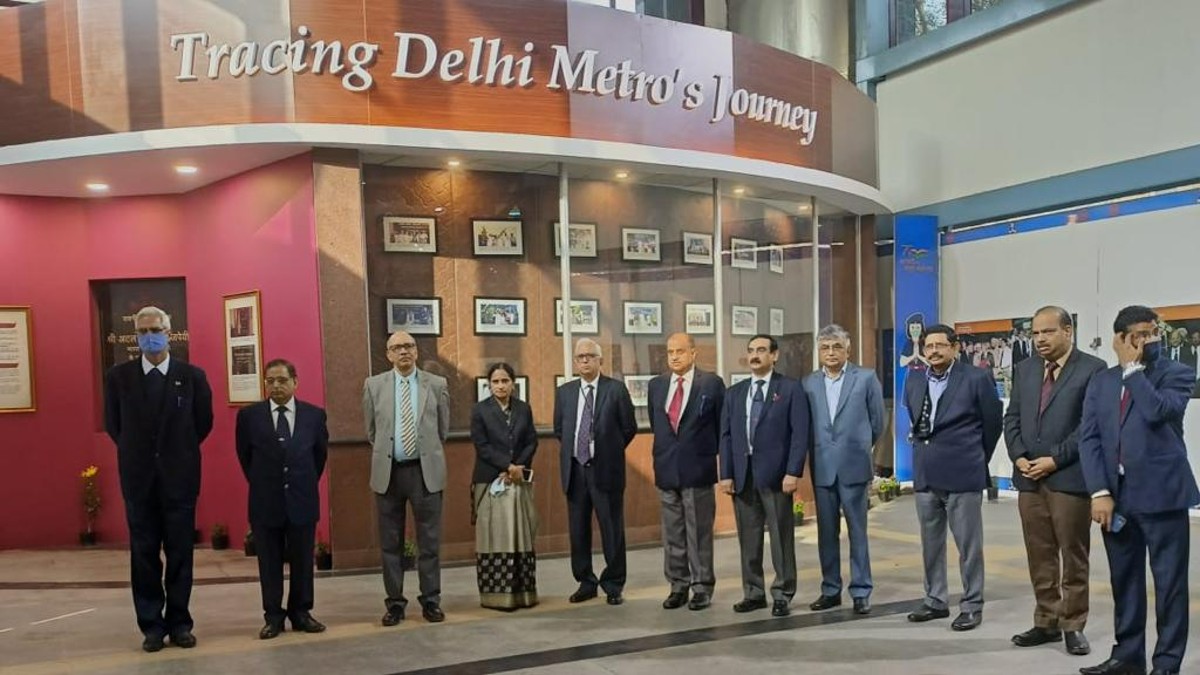 'दिल्ली मेट्रो का सफर' प्रदर्शनी का उद्घाटन