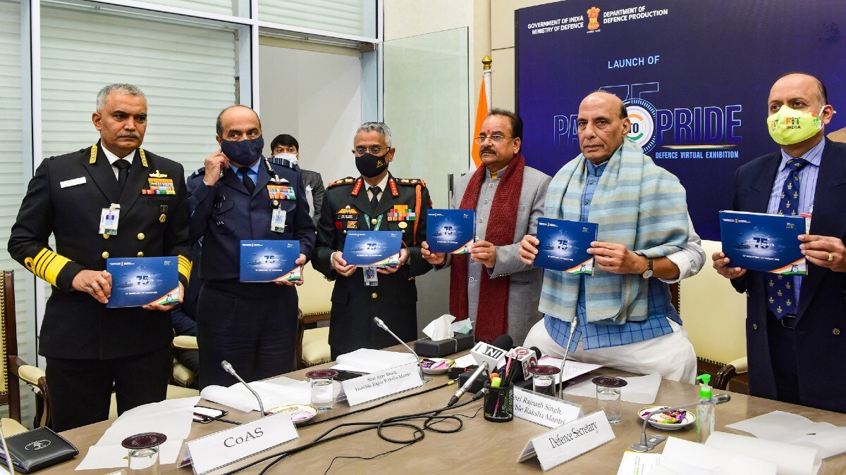 रक्षा मंत्री राजनाथ सिंह ने किया कई अहम कार्यक्रमों का उद्घाटन. 