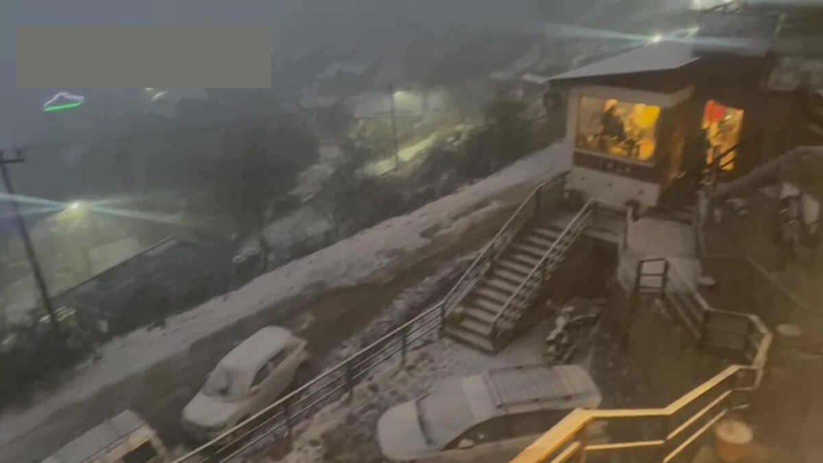 Snowfall in Uttarakhand 