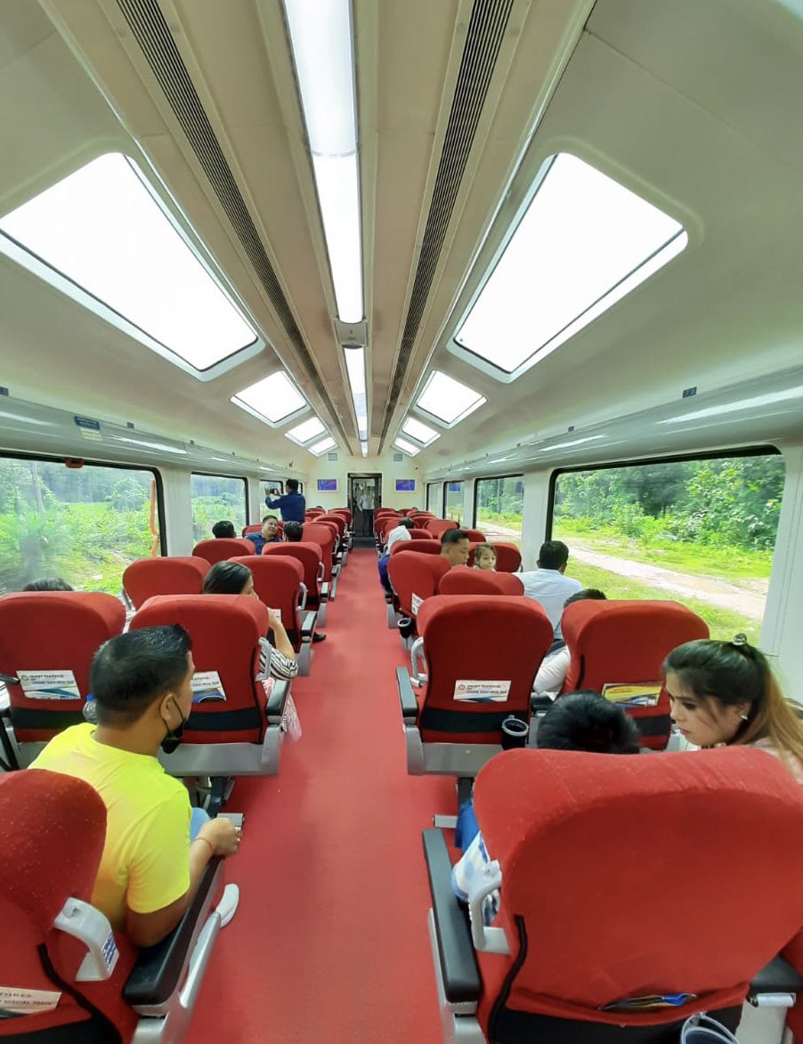 Vistadome train