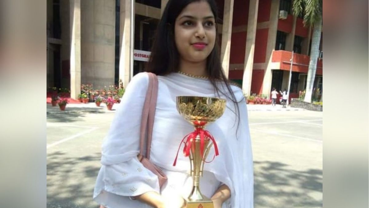 हरनाज संधू 