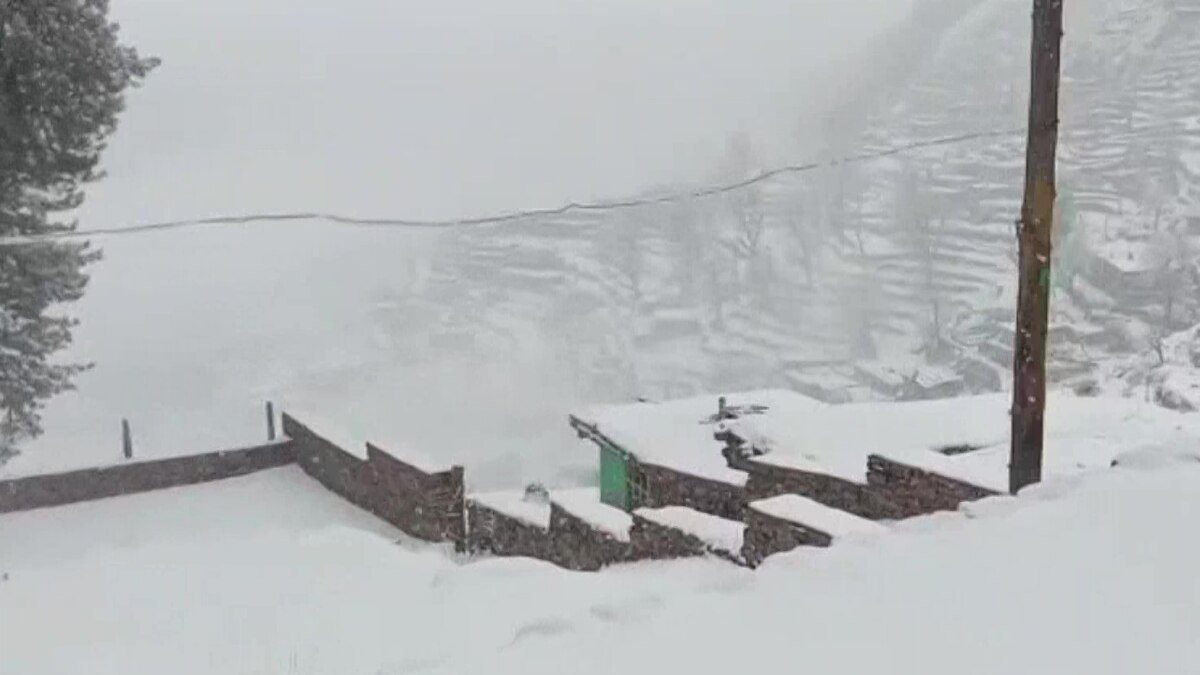 Snowfall in Jammu and Kashmir 
