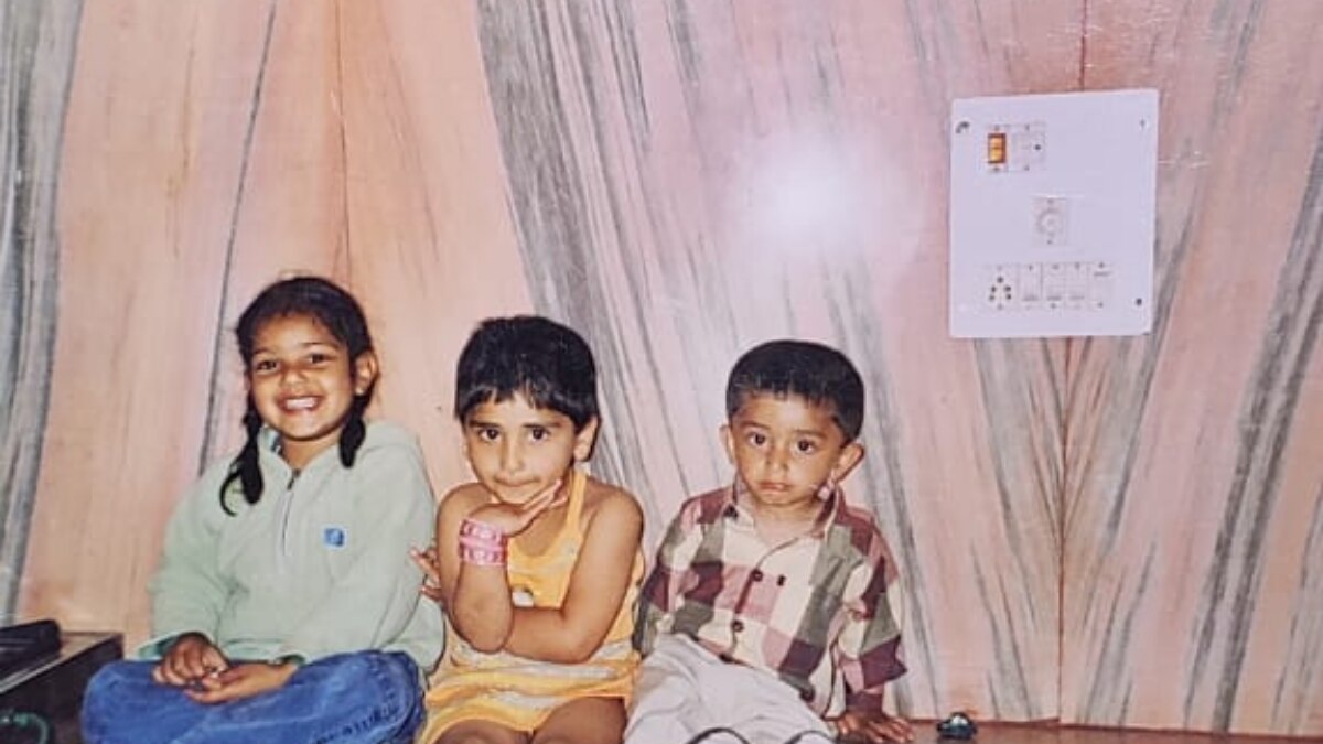 भाईयों के साथ हरनाज़