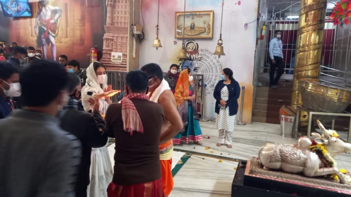 Sara at Mahakaleshwar