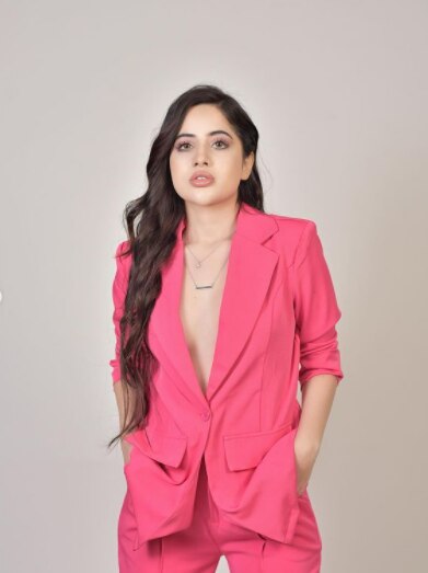 बिग बॉस फेम उर्फी जावेद  