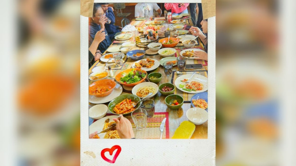 जान्हवी ने शेयर की फूड आइटम्स की तस्वीर