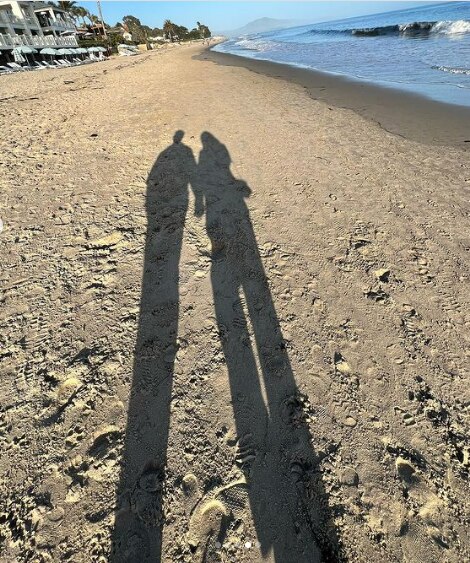 तस्वीर में कपल की बॉन्डिंग देखी जा सकती है.