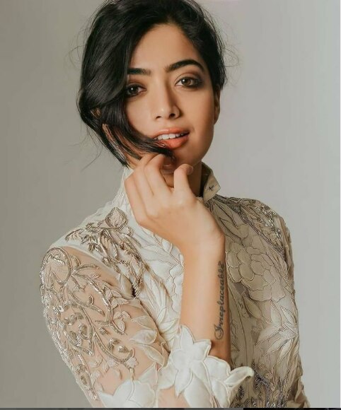  मिस्टर कूल महेन्द्र सिंह धोनी को अपना पसंदीदा हैं पंसदीदा क्रिकेटर