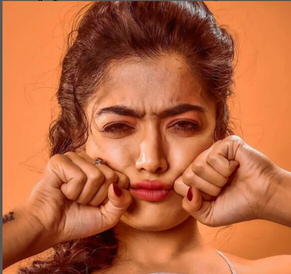 रश्मिका मंदाना ने फिल्म 'किरिक पार्टी' से साउथ इंडस्ट्री में कदम रखा था 