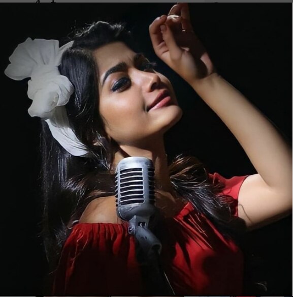 लाखों दिलों की धड़कन हैं रश्मिका 