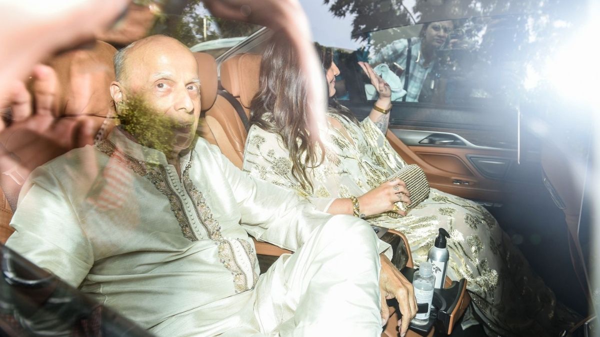 Mahesh Bhatt Pooja Bhatt in Alia wedding