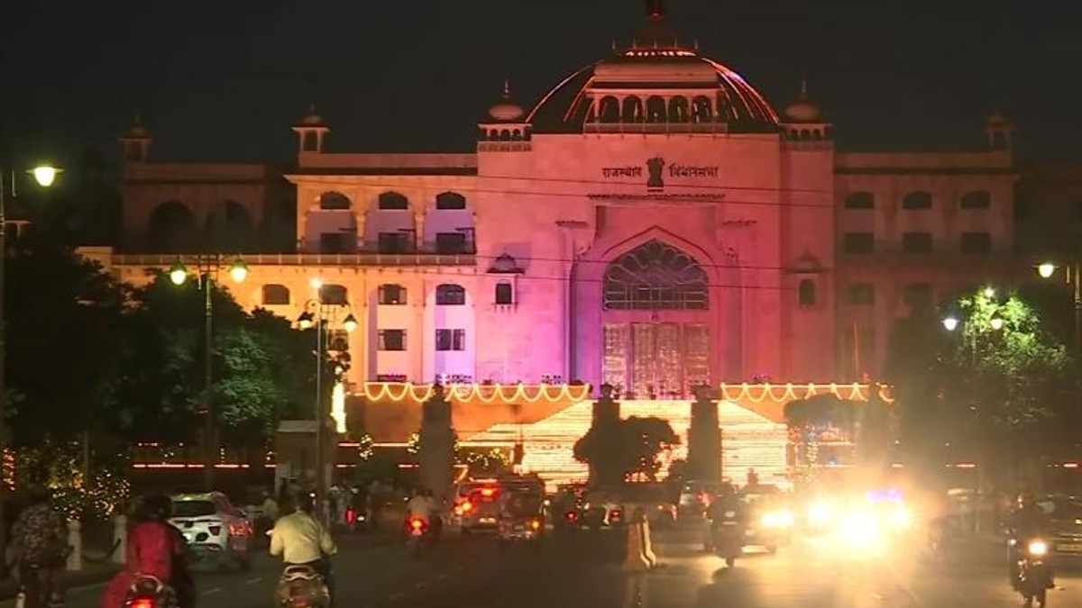 आजादी के रंग में रंगा देश 