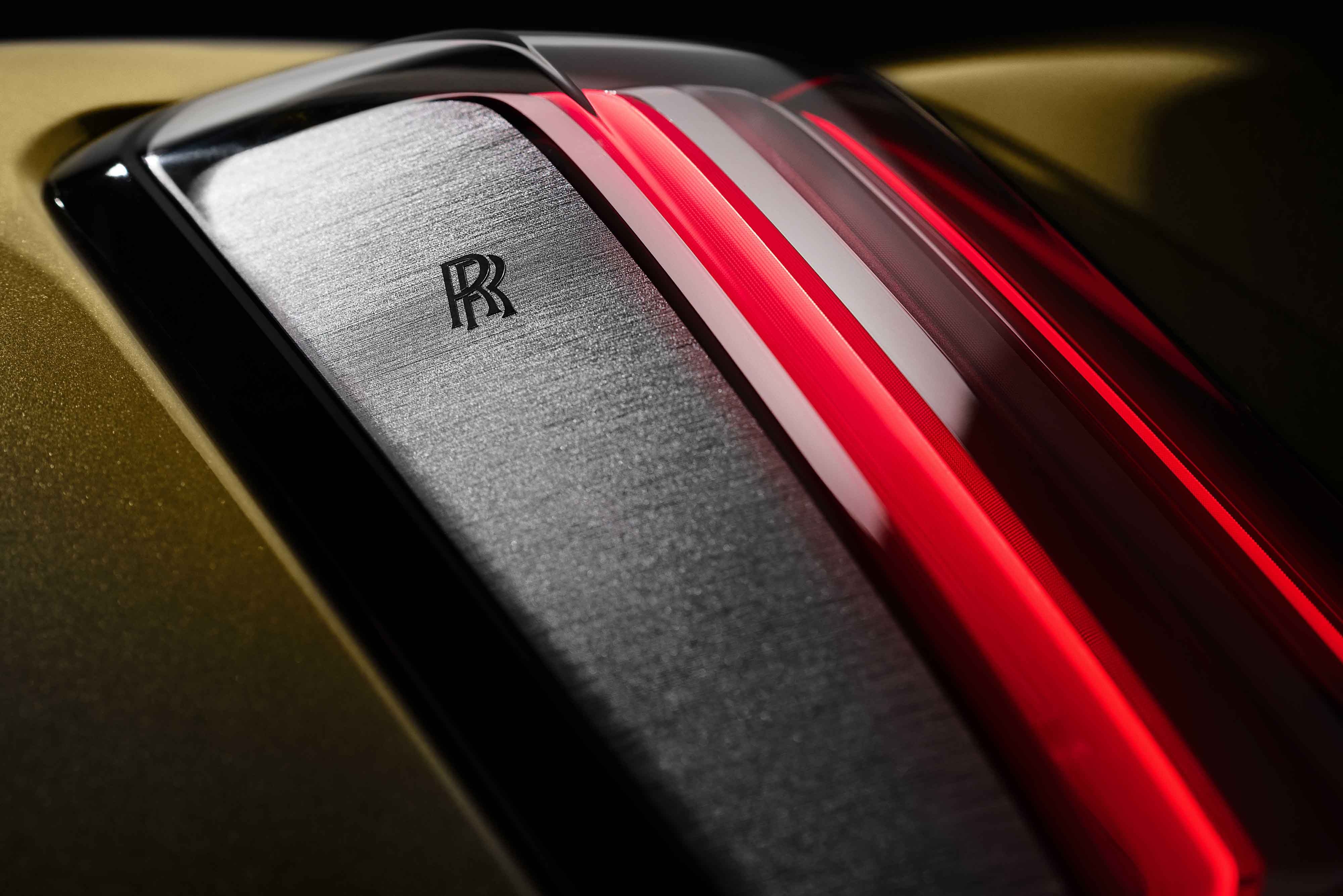 SPECTRE UNVEILED - THE FIRST FULLY-ELECTRIC ROLLS-ROYCE - TAIL LAMP