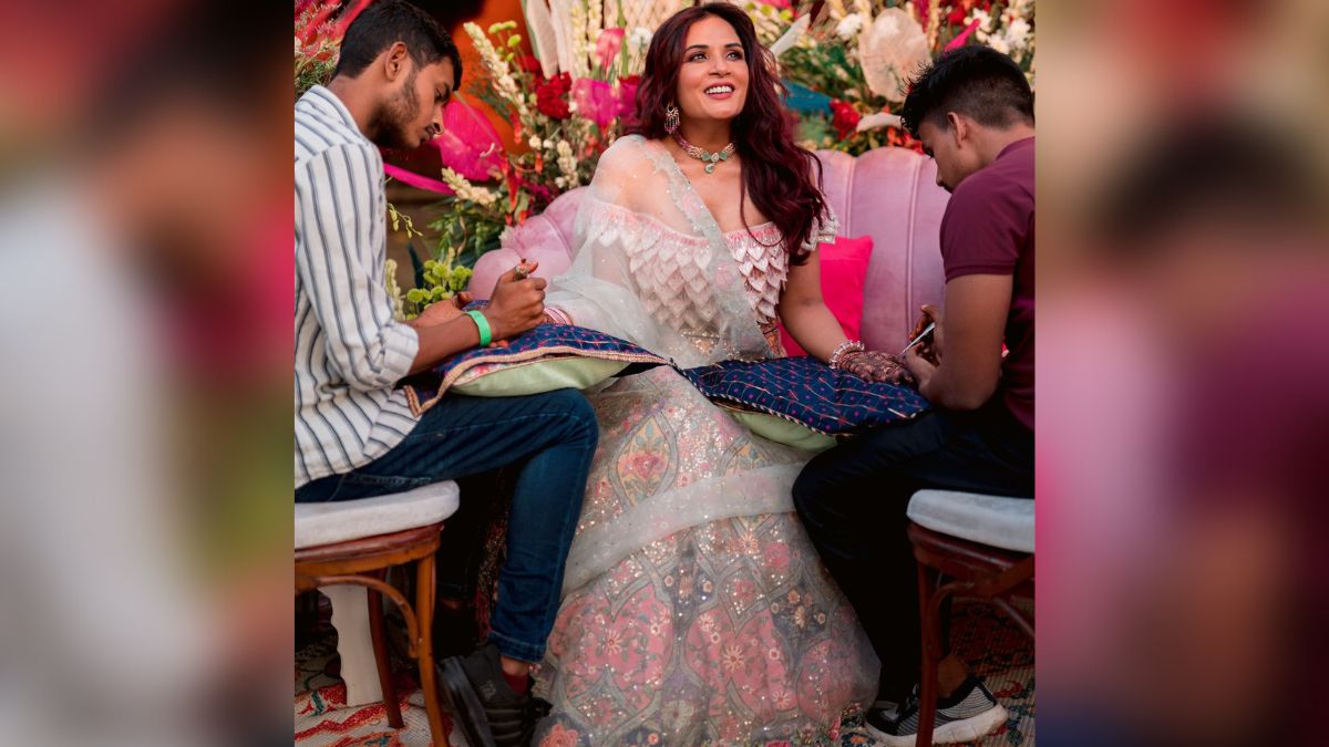 richa chadha mehandi