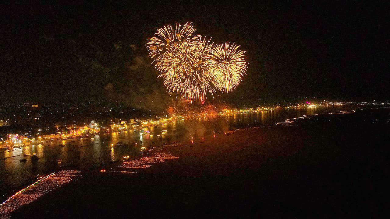 देव दीपावली 