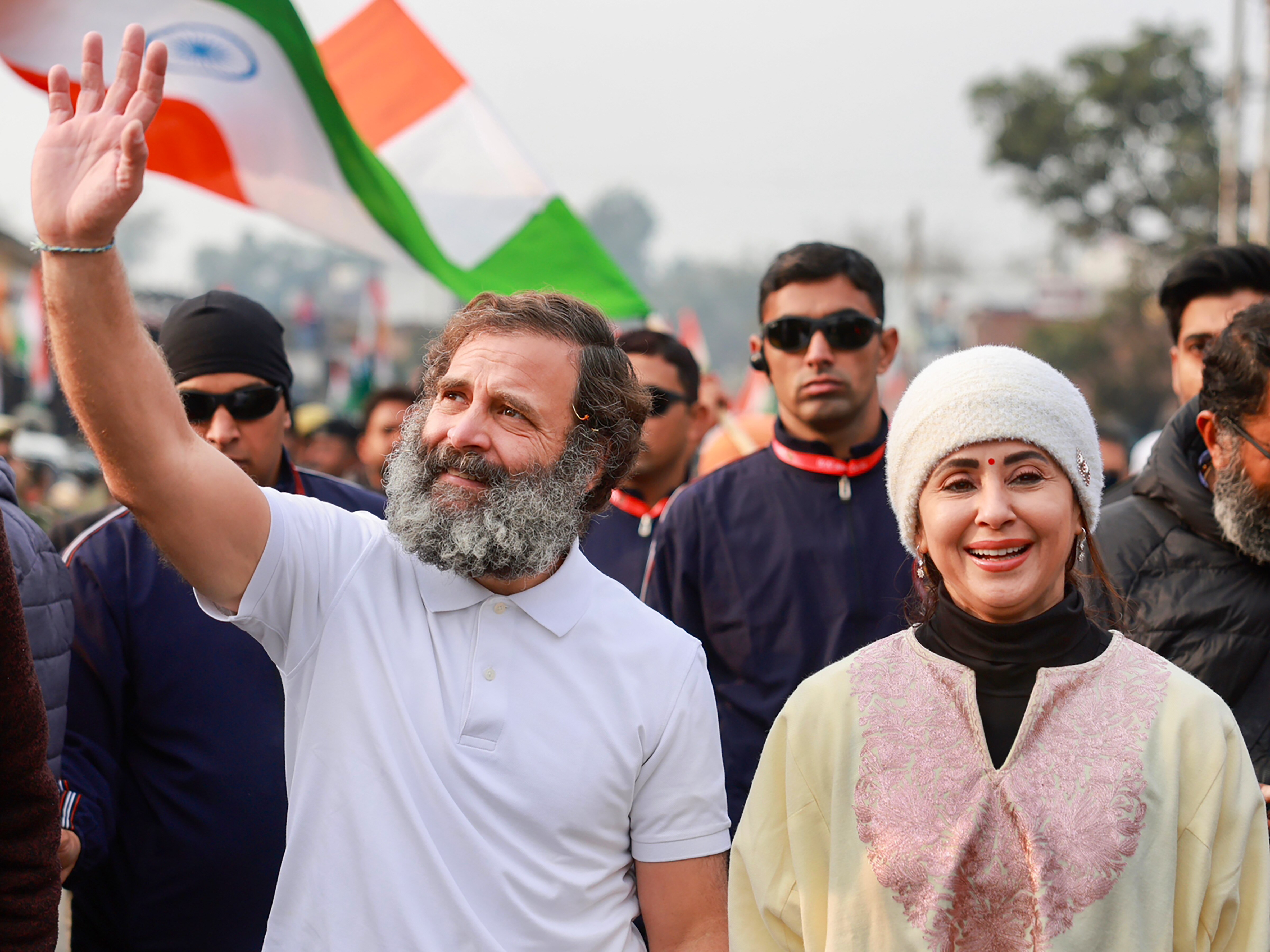 भारत जोड़ो यात्रा में उर्मिला मातोंडकर