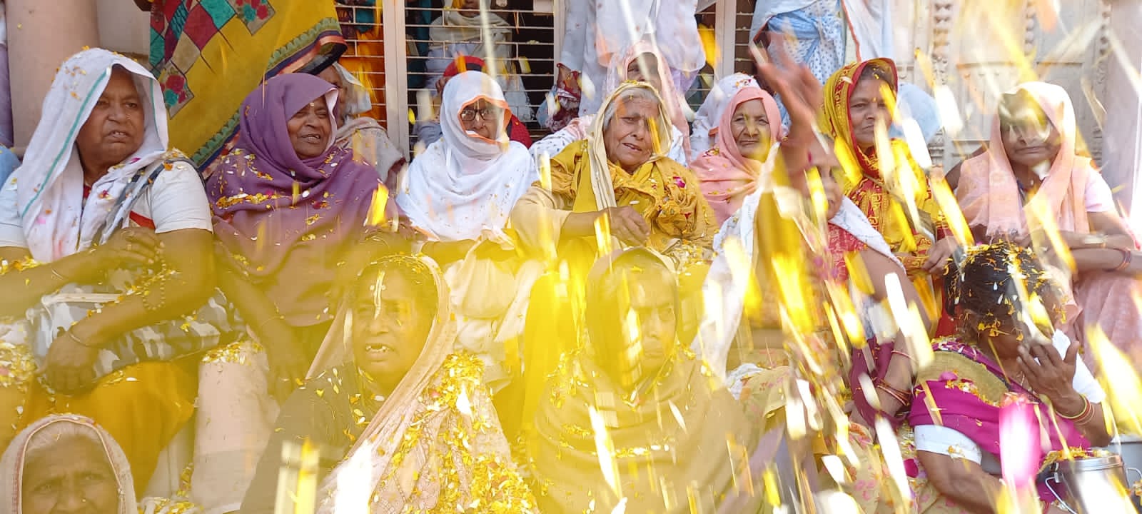 विधवा होली विधवा होली