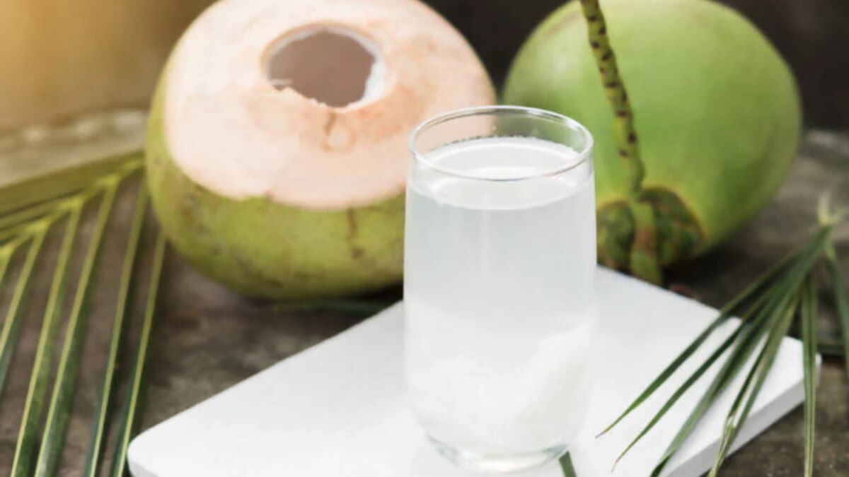 नारियल पानी पिएं