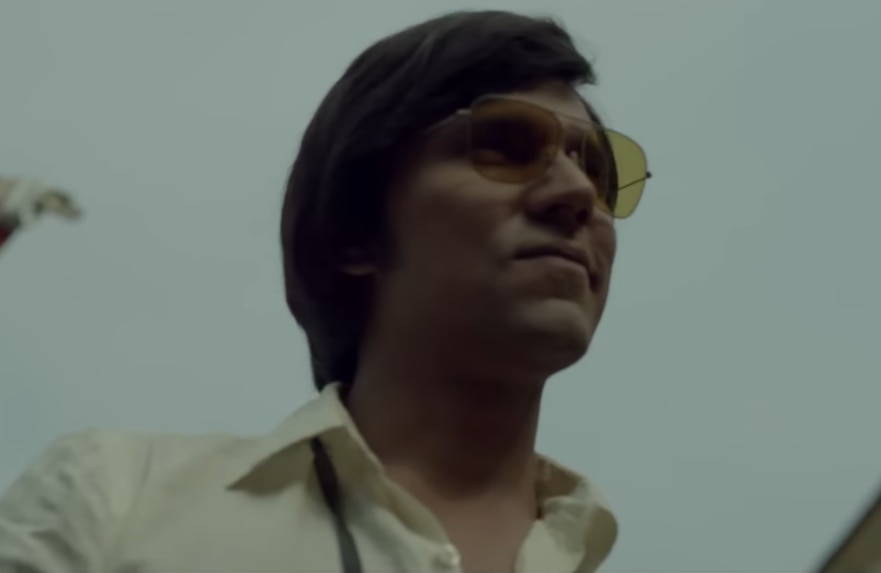 मैं और चार्ल्स मैं और चार्ल्स