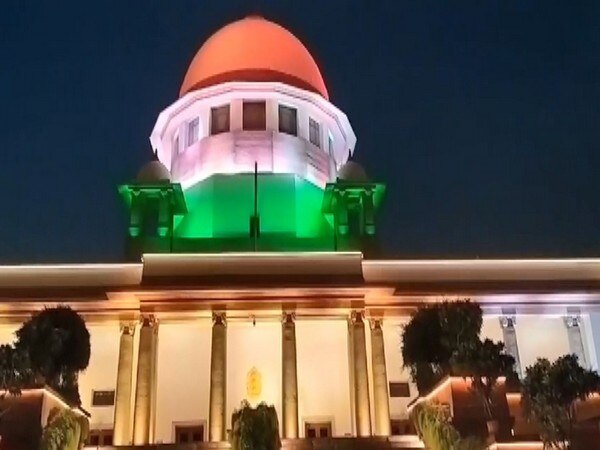 सुप्रीम कोर्ट की बिल्डिंग पर लाइटिंग (Photo/ANI)