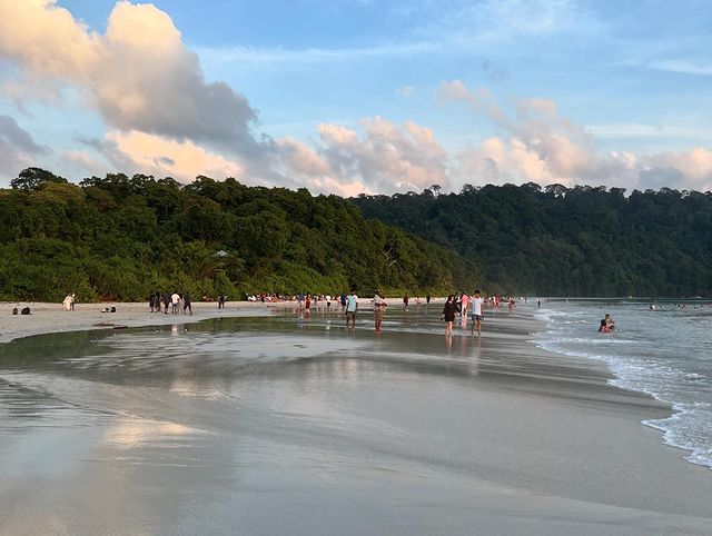 राधानगर बीच (Photo/Soical Media)