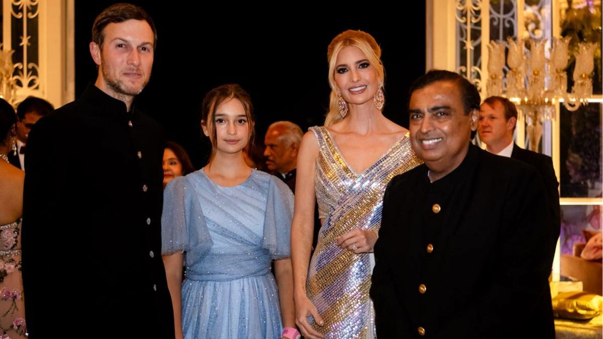 इवांका ट्रंप के साथ मुकेश अंबानी