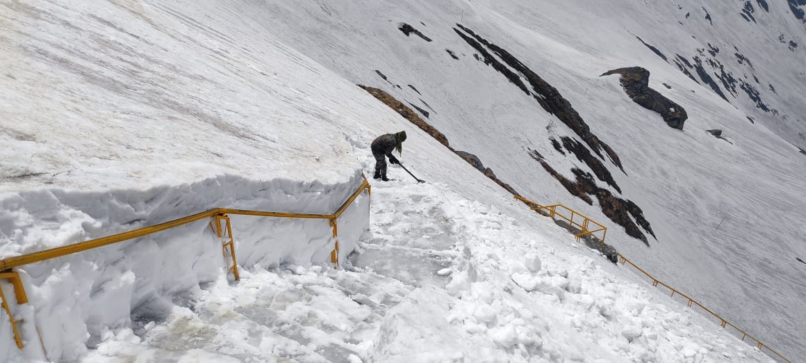 हेमकुंड साहिब 