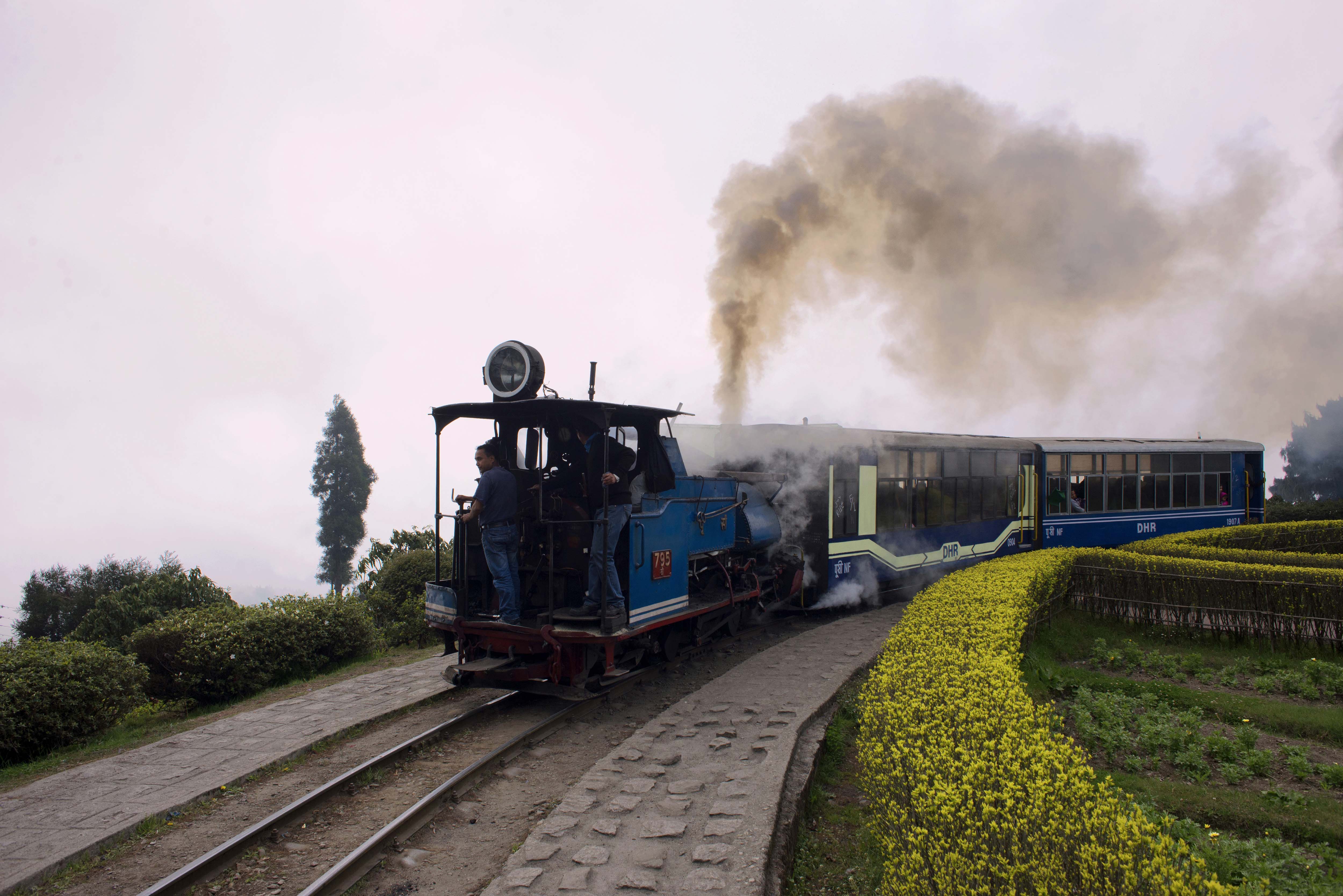 How To Reach Darjeeling