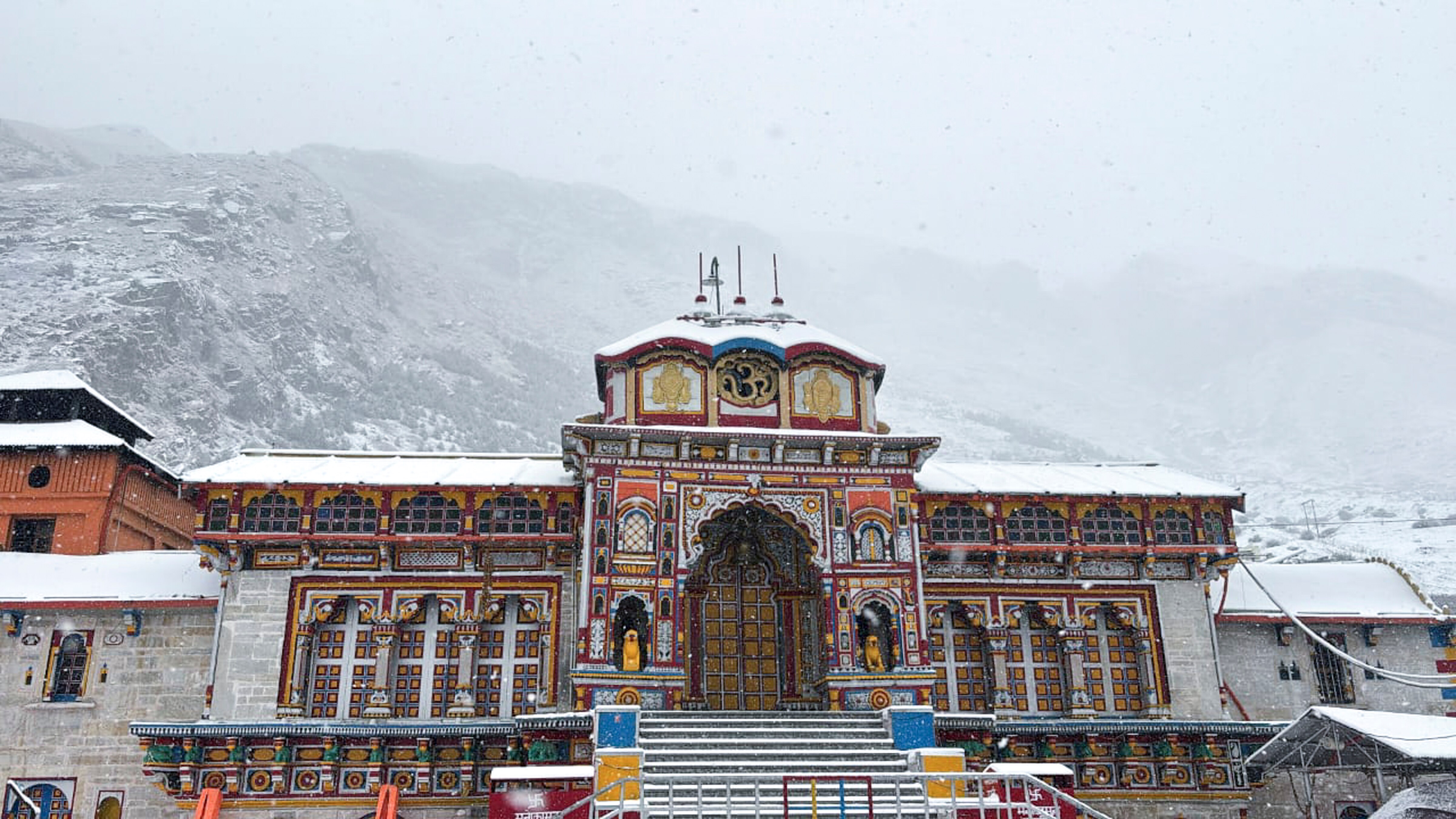 Snowfall in Chamoli (PTI Photo) 